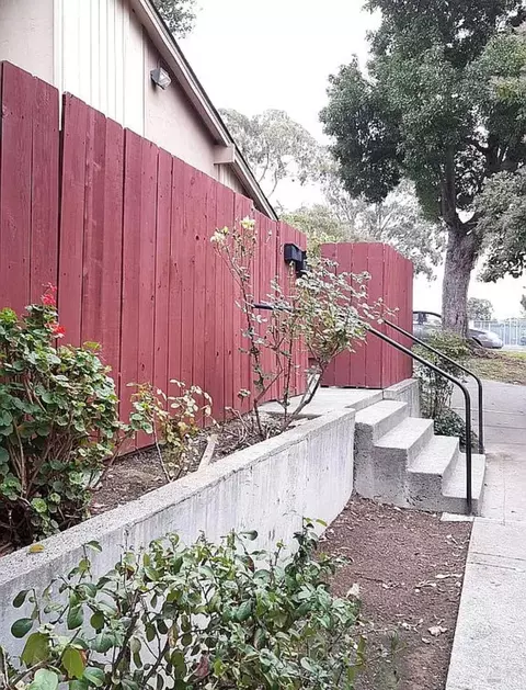 Exterior - 472 Corcoran Ave #1, Vallejo, CA 94589 photo 6 of 6