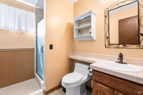 Bath - 350 George Pl, Ukiah, CA 95482 photo 1 of 3