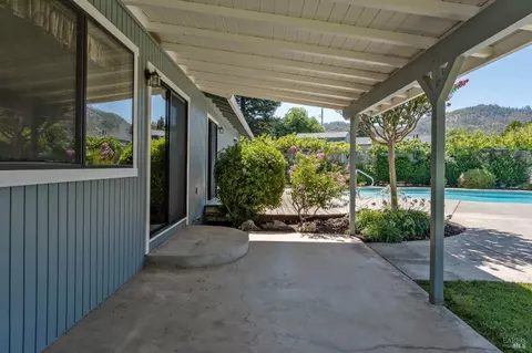 Exterior - 350 George Pl, Ukiah, CA 95482 photo 7 of 18