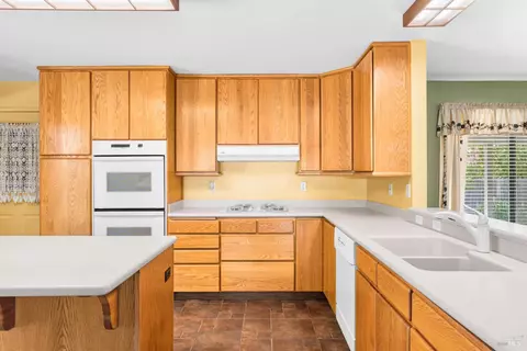 Kitchen - 350 George Pl, Ukiah, CA 95482 photo 3 of 5