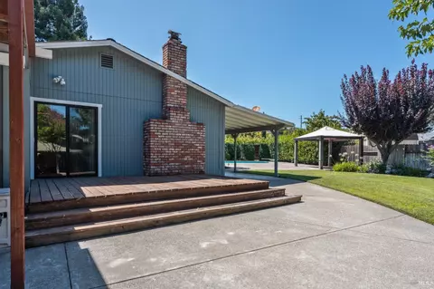 Exterior - 350 George Pl, Ukiah, CA 95482 photo 15 of 18