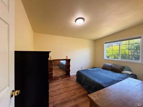 Bedroom - 255 Burlington Dr, Ukiah, CA 95482 photo 3 of 3