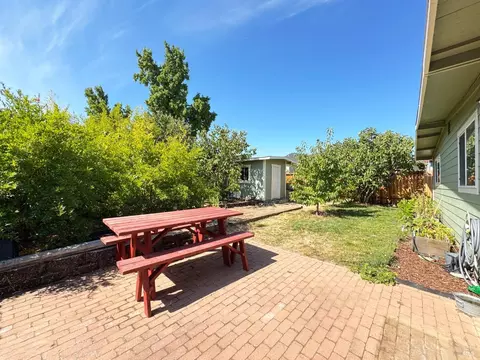 Exterior - 255 Burlington Dr, Ukiah, CA 95482 photo 7 of 9