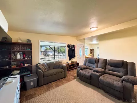 Living - 255 Burlington Dr, Ukiah, CA 95482 photo 2 of 2