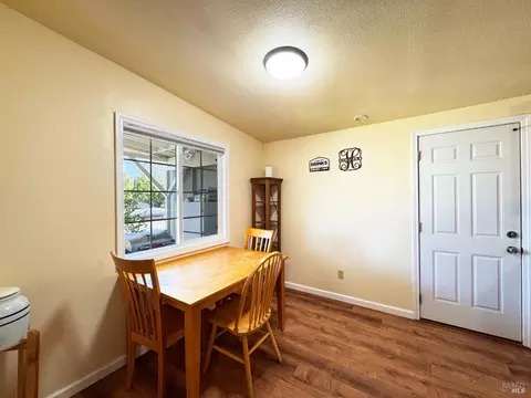 Dining - 255 Burlington Dr, Ukiah, CA 95482 photo 1 of 3