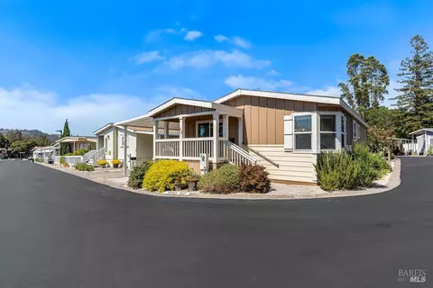 46 Oriole Way, Santa Rosa, CA 95409