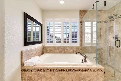 Bath - 115 Sage Way, Napa, CA 94559 photo 5 of 7