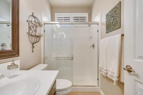Bath - 115 Sage Way, Napa, CA 94559 photo 2 of 7