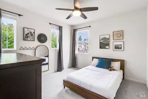 Bedroom - 7296 Abbey Dr, Vallejo, CA 94591 photo 5 of 8