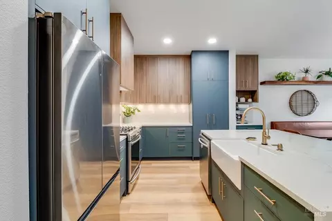 Kitchen - 7296 Abbey Dr, Vallejo, CA 94591 photo 2 of 27