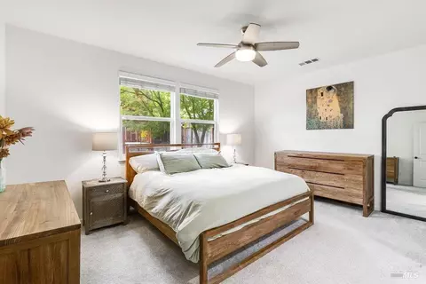 Bedroom - 7296 Abbey Dr, Vallejo, CA 94591 photo 1 of 8