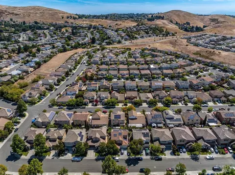 View/Area - 7296 Abbey Dr, Vallejo, CA 94591 photo 5 of 9