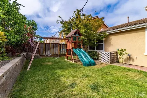 Exterior - 7296 Abbey Dr, Vallejo, CA 94591 photo 4 of 11