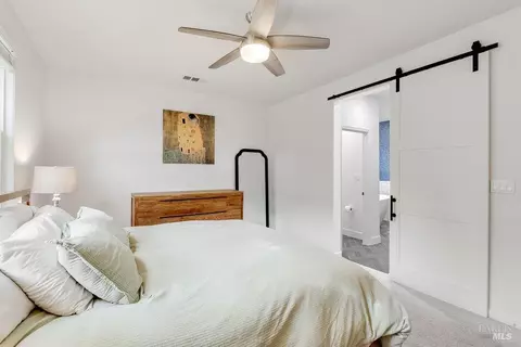 Bedroom - 7296 Abbey Dr, Vallejo, CA 94591 photo 2 of 8