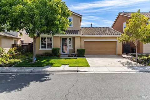 Exterior - 7296 Abbey Dr, Vallejo, CA 94591 photo 2 of 11