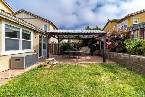 Exterior - 7296 Abbey Dr, Vallejo, CA 94591 photo 8 of 11