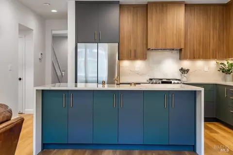 Kitchen - 7296 Abbey Dr, Vallejo, CA 94591 photo 14 of 27