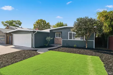 Exterior - 285 Hemlock St, Vacaville, CA 95688 photo 3 of 10