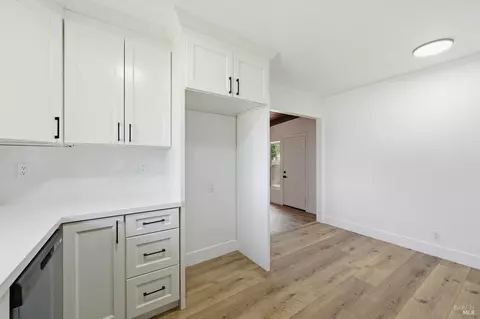 Entry Way - 285 Hemlock St, Vacaville, CA 95688 photo 1 of 2