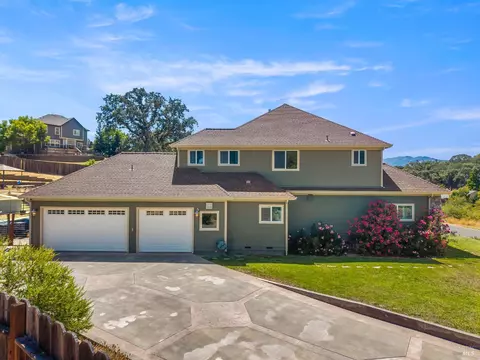 Exterior - 2485 Appolinaris Dr, Ukiah, CA 95482 photo 4 of 20