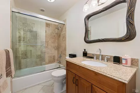 Bath - 2485 Appolinaris Dr, Ukiah, CA 95482 photo 11 of 11
