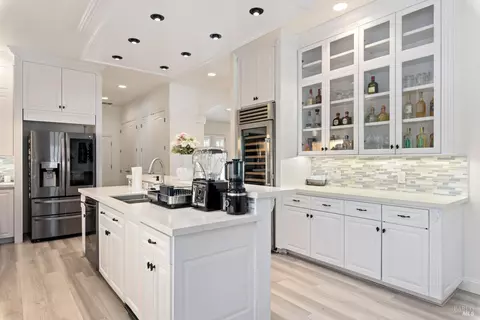Kitchen - 2485 Appolinaris Dr, Ukiah, CA 95482 photo 2 of 6