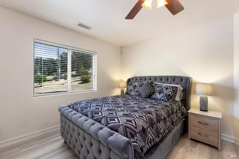 Bedroom - 2485 Appolinaris Dr, Ukiah, CA 95482 photo 6 of 10