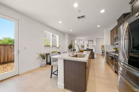 Other - 844 Crescendo St, Fairfield, CA 94534 photo 4 of 11