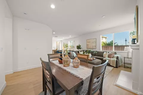 Dining - 844 Crescendo St, Fairfield, CA 94534 photo 2 of 3