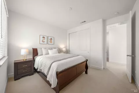 Bedroom - 844 Crescendo St, Fairfield, CA 94534 photo 7 of 13