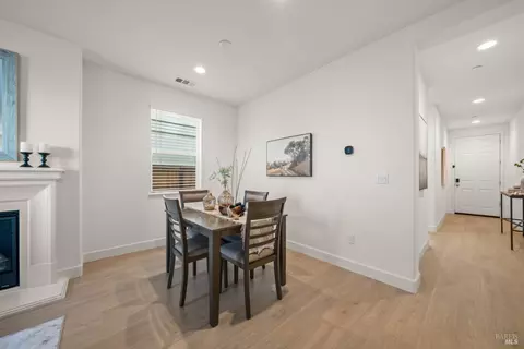 Dining - 844 Crescendo St, Fairfield, CA 94534 photo 1 of 3