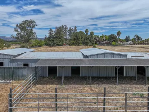 Exterior - 1311 E Bonness Rd, Sonoma, CA 95476 photo 16 of 17