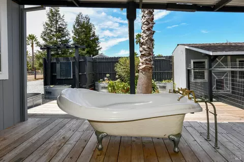 Exterior - 1311 E Bonness Rd, Sonoma, CA 95476 photo 9 of 17