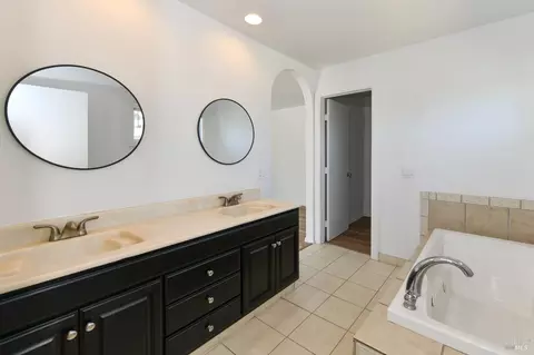 Bath - 1311 E Bonness Rd, Sonoma, CA 95476 photo 2 of 5