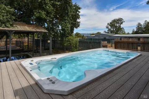 Exterior - 1311 E Bonness Rd, Sonoma, CA 95476 photo 10 of 17