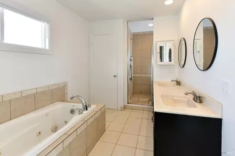 Bath - 1311 E Bonness Rd, Sonoma, CA 95476 photo 1 of 5