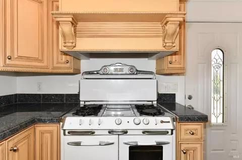 Kitchen - 1311 E Bonness Rd, Sonoma, CA 95476 photo 6 of 7