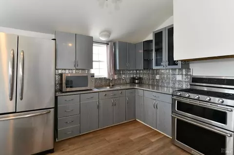Kitchen - 1311 E Bonness Rd, Sonoma, CA 95476 photo 7 of 7