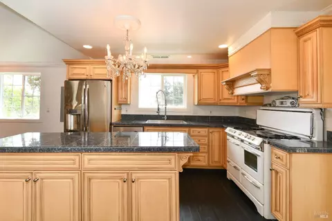 Kitchen - 1311 E Bonness Rd, Sonoma, CA 95476 photo 5 of 7