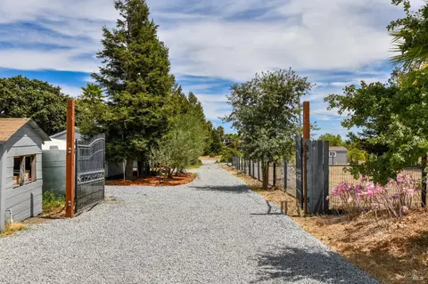 Exterior - 1311 E Bonness Rd, Sonoma, CA 95476 photo 6 of 17