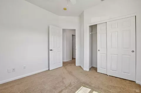 Bedroom - 101 Barbera Ct, Vacaville, CA 95687 photo 2 of 7