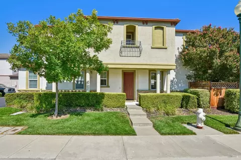 Exterior - 101 Barbera Ct, Vacaville, CA 95687 photo 4 of 8