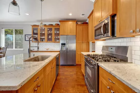 Kitchen - 511 Tehuacan Rd, Ukiah, CA 95482 photo 1 of 3