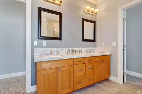 Bath - 511 Tehuacan Rd, Ukiah, CA 95482 photo 3 of 6