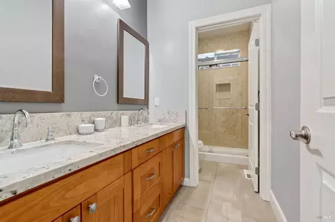 Bath - 511 Tehuacan Rd, Ukiah, CA 95482 photo 5 of 6