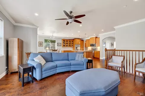 Living - 511 Tehuacan Rd, Ukiah, CA 95482 photo 3 of 6