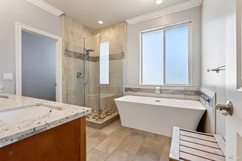 Bath - 511 Tehuacan Rd, Ukiah, CA 95482 photo 2 of 6