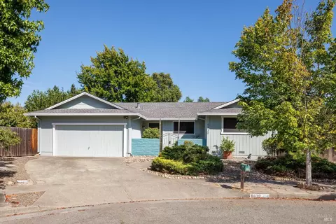6830 Montecito Ct, Santa Rosa, CA 95409