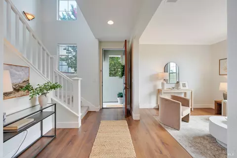 1442 Trombetta St, Santa Rosa, CA 95407