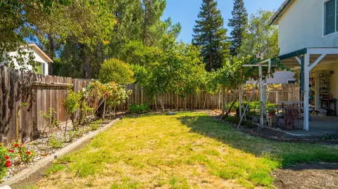 Exterior - 2980 Blackwell Ct, Fairfield, CA 94533 photo 3 of 11